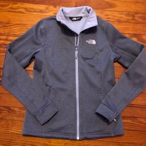 Women’s grey north face jacket!